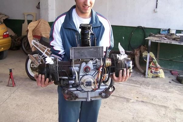 Combien Pese Un Moteur De Voiture